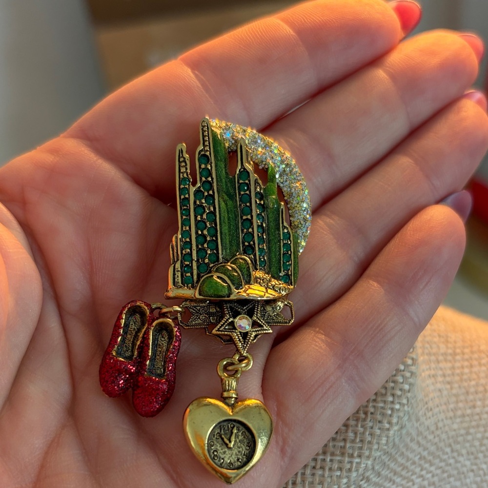 Signed Kirks Folly Emerald City Brooch RARE  PLEase Read DEtails